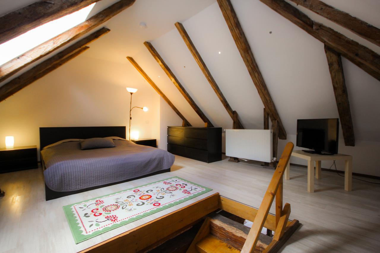 Casa Corona Braszów Zewnętrze zdjęcie